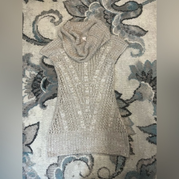 No Boundaries -  women’s / junior cowl sweater - Picture 1 of 2